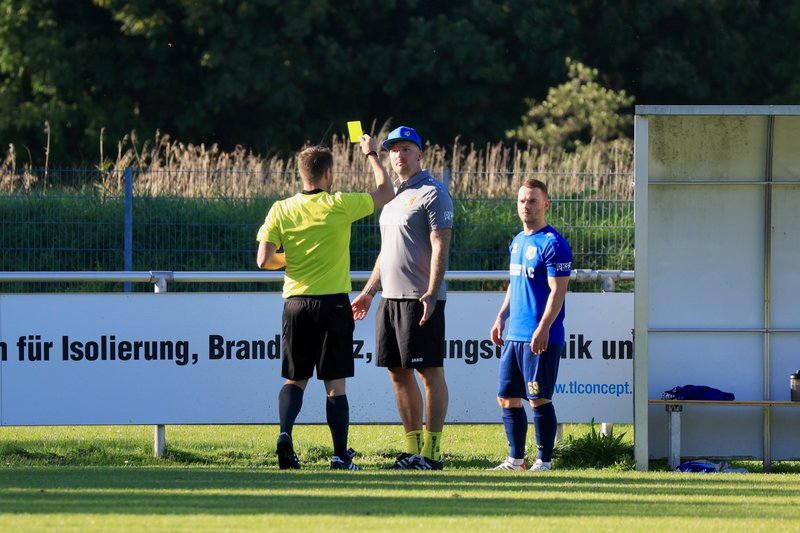 Rote Karte wird zum Wendepunkt: 2:4 gegen Markranstädt