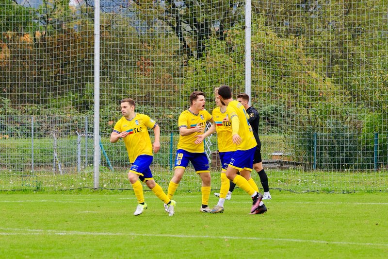 Doppelpack Riemer: 3:2-Heimsieg gegen Tapfer Leipzig